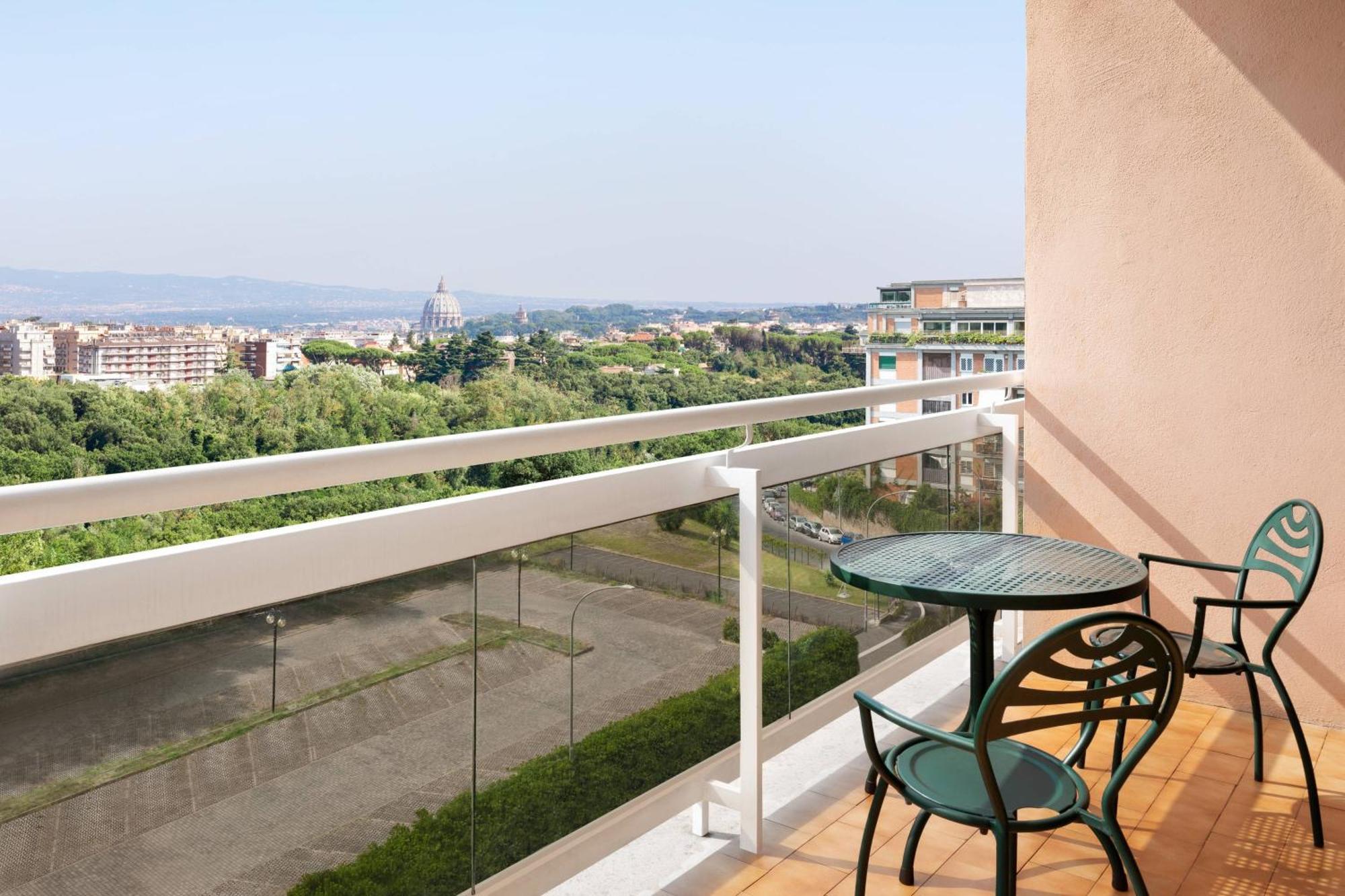 Courtyard By Marriott Rome Central Park Exterior photo
