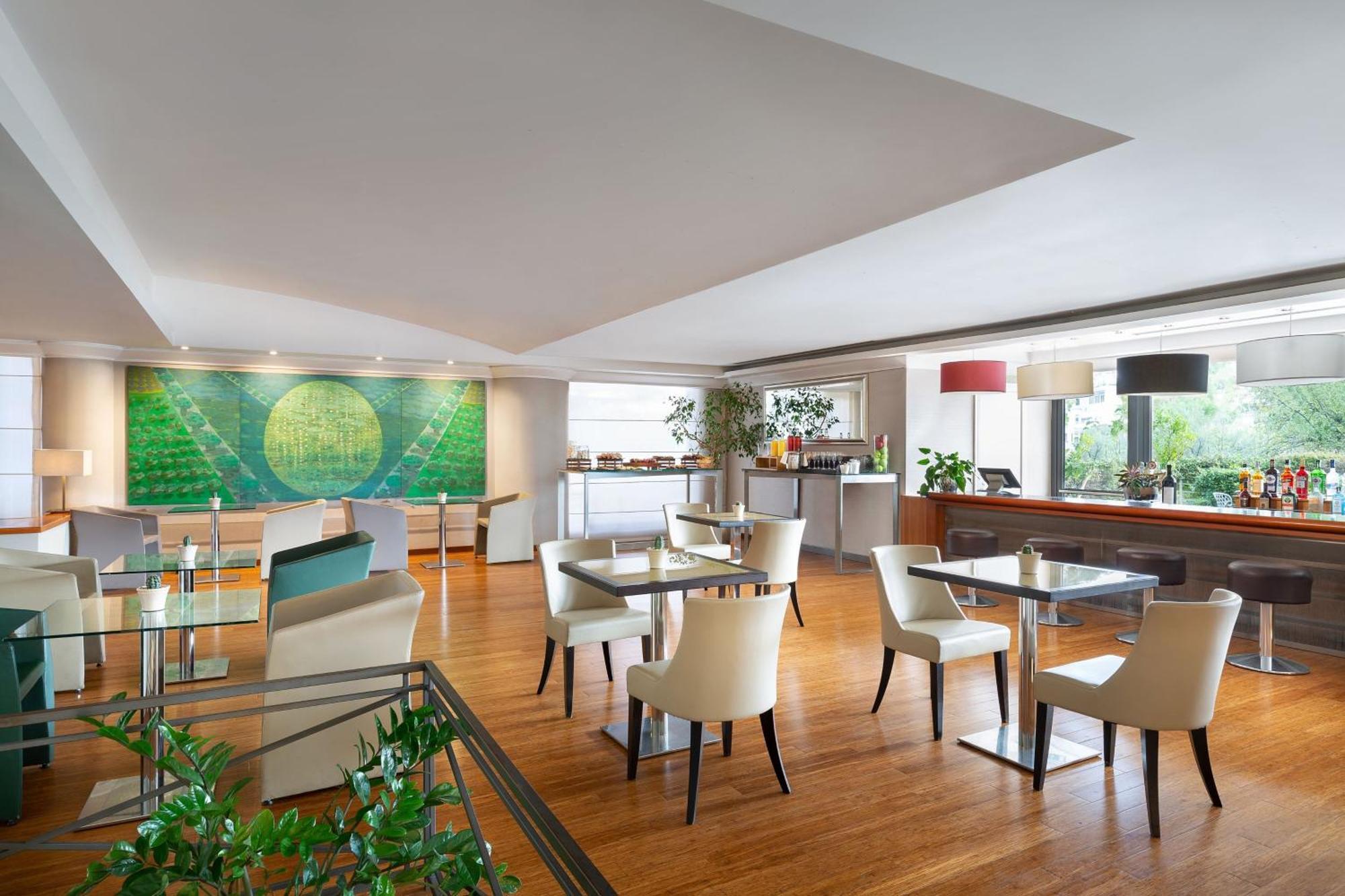 Courtyard By Marriott Rome Central Park Exterior photo