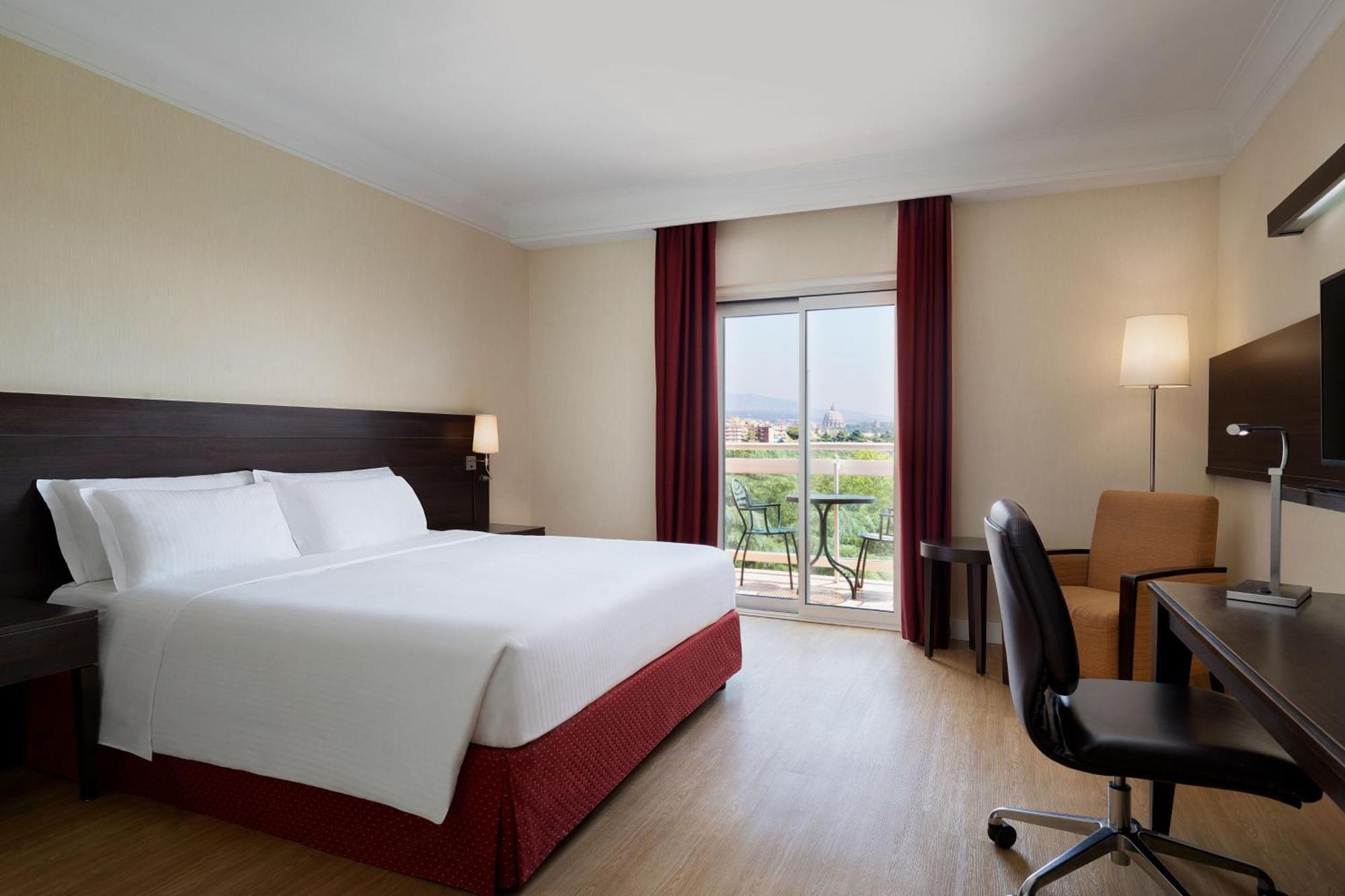 Courtyard By Marriott Rome Central Park Exterior photo