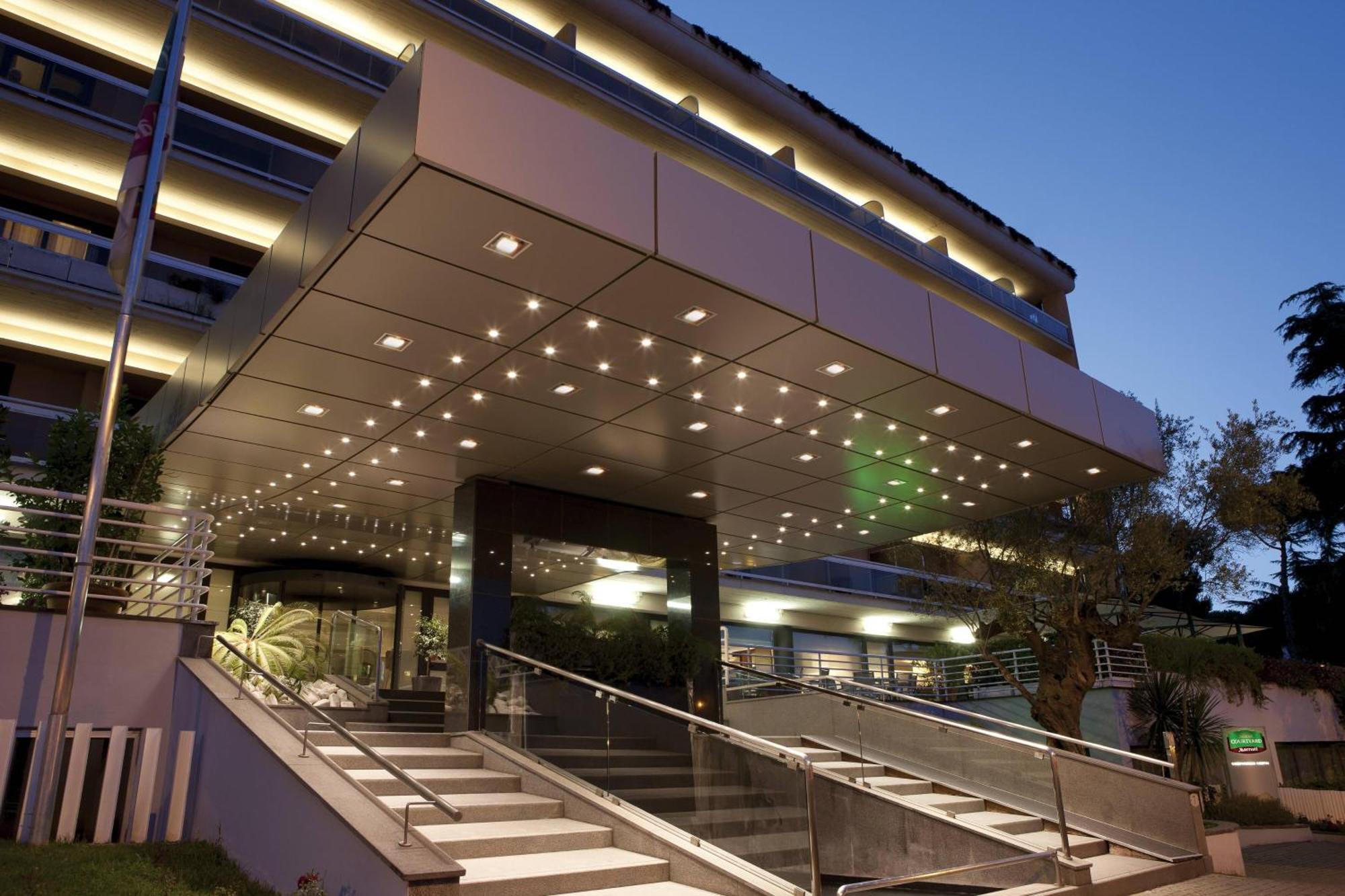 Courtyard By Marriott Rome Central Park Exterior photo