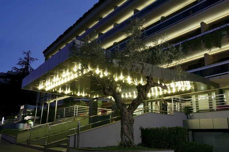 Courtyard By Marriott Rome Central Park Exterior photo